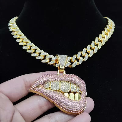 Iced Out Lips W/Grillz Pendant With Chain